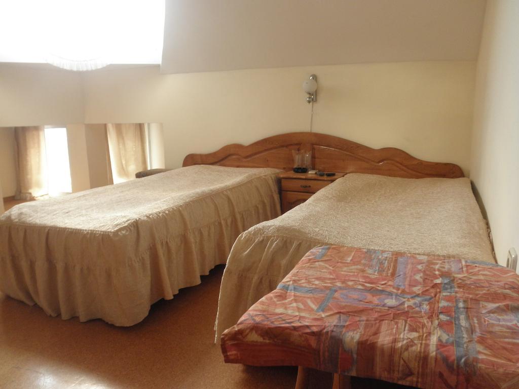Hotel Atlantic Sliven Room photo